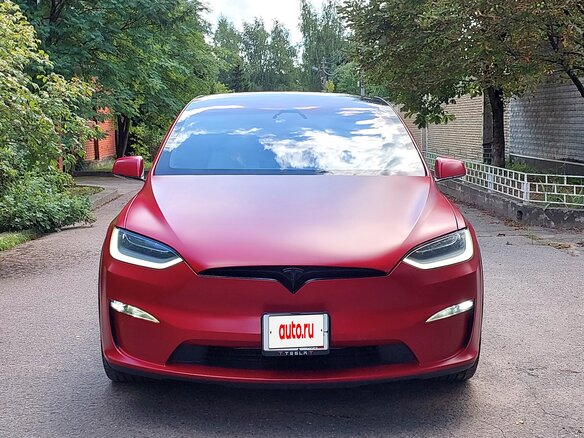 2021 Tesla Model X Long Range I Рестайлинг, красный, 7900000 рублей - вид 6