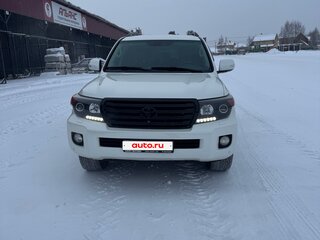 2012 Toyota Land Cruiser 200 Series, белый, 3000000 рублей, вид 2