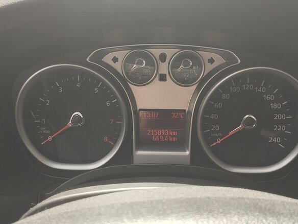 2008 Ford Focus II Рестайлинг, серебристый, 550000 рублей - вид 18