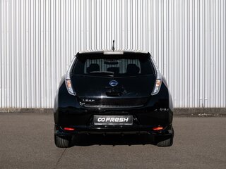 2015 Nissan Leaf 30kWh I (ZE0/AZE0), чёрный, 1110000 рублей, вид 4