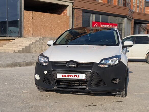 2011 Ford Focus III, белый, 550000 рублей - вид 1