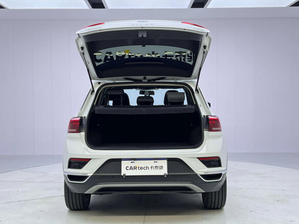 2023 Volkswagen T-Roc I Рестайлинг, белый - вид 10