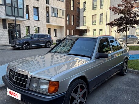 1985 Mercedes-Benz 190 (W201), серебристый, 1500000 рублей, вид 1