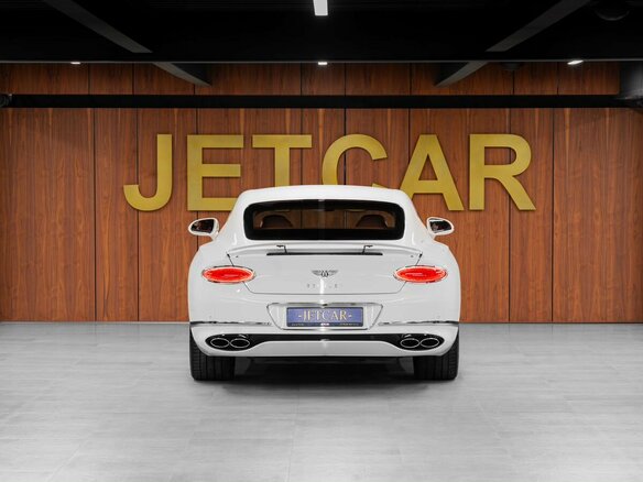 2020 Bentley Continental GT III, белый, 16600000 рублей - вид 6