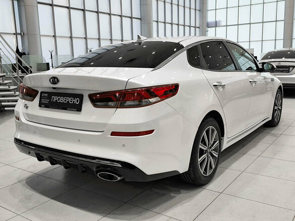 2019 Kia K5 III, белый, 1950000 рублей - вид 4
