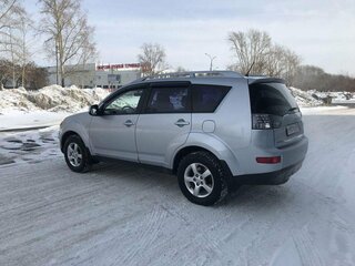 2008 Mitsubishi Outlander II, серебристый, 1050000 рублей, вид 4