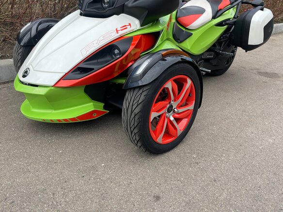 2014 BRP Can-Am Spyder, зелёный, 1000000 рублей - вид 13