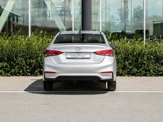 2017 Hyundai Solaris II, серебристый, 1130000 рублей, вид 4