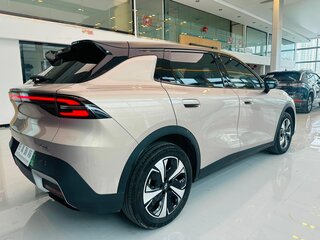 2025 Changan Qiyuan Q05 51.9 kWh II, фиолетовый, 2200000 рублей, вид 4