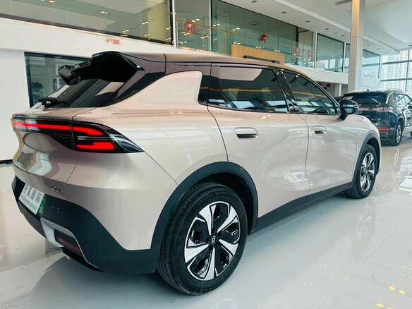 2025 Changan Qiyuan Q05 51.9 kWh II, фиолетовый, 2200000 рублей - вид 3