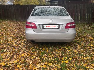 2009 Mercedes-Benz E-Класс 250 5G-Tronic IV (W212, S212, C207), серебристый, 1300000 рублей, вид 4