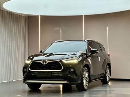Toyota Highlander IV (XU70)