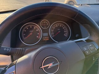 2010 Opel Astra GTC H Рестайлинг, чёрный, 780000 рублей, вид 5