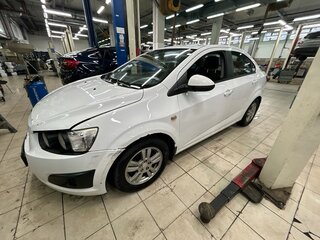 2012 Chevrolet Aveo II, белый, 769000 рублей, вид 1