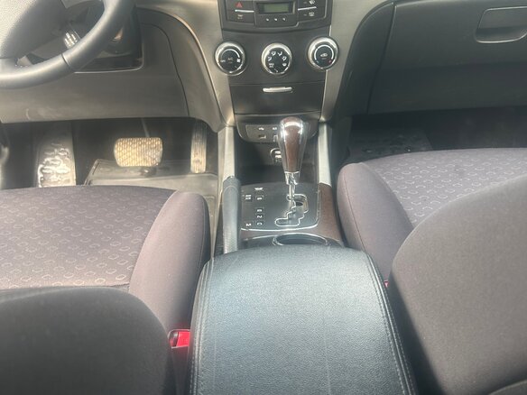2012 SsangYong Actyon II, чёрный - вид 11