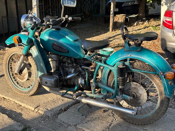 1973 Днепр MT-9, зелёный, 65000 рублей
