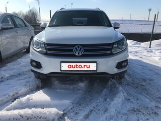 2015 Volkswagen Tiguan I Рестайлинг, белый, 1750000 рублей, вид 2