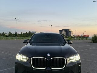 2022 BMW X4 M40i II (G02) Рестайлинг, чёрный, 5700000 рублей, вид 4