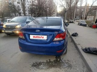 2013 Hyundai Solaris I, синий, 650000 рублей, вид 2