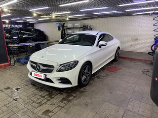 2018 Mercedes-Benz C-Класс 180 IV (W205) Рестайлинг, белый, 3450000 рублей, вид 1
