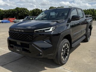 2026 Toyota Hilux VIII Рестайлинг 2, чёрный, 8800000 рублей, вид 3