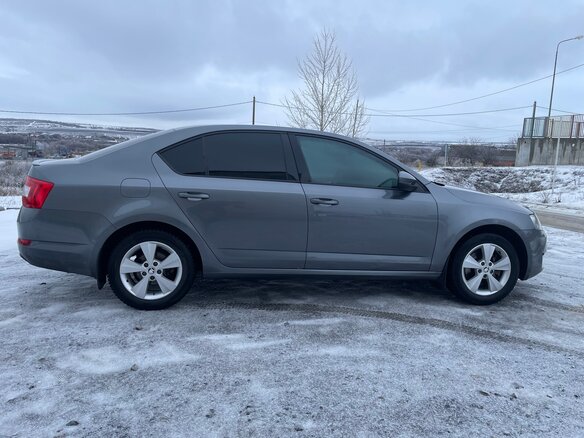 2014 Skoda Octavia III (A7), серый, 1480000 рублей - вид 4