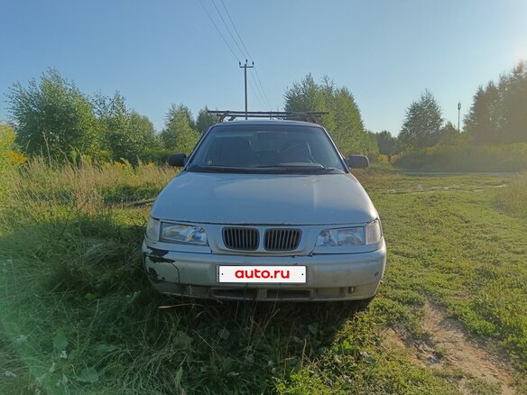 2005 Lada (ВАЗ) 2110, серебристый, 130000 рублей