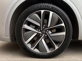 2023 Li Auto (Lixiang) L9 44.5 kWh I, серый, 6600000 рублей, вид 4