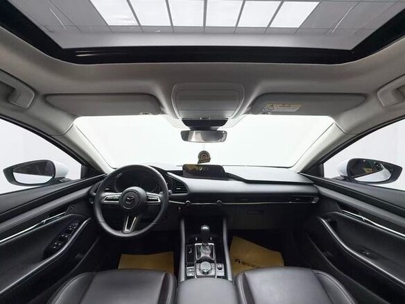 2023 Mazda 3 Axela IV (BP), белый, 1570000 рублей - вид 8