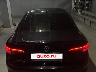 2022 Volkswagen Jetta VII Рестайлинг, чёрный, 2050000 рублей, вид 5