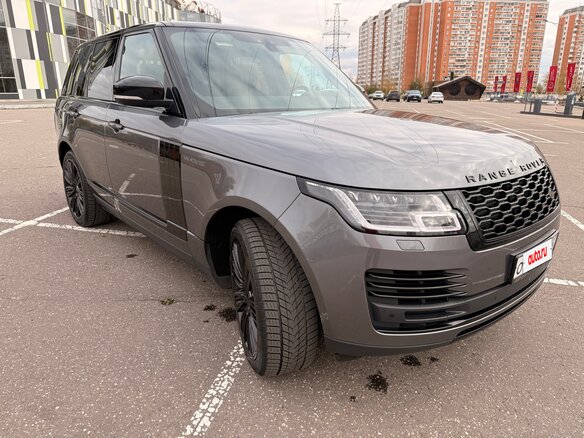 2018 Land Rover Range Rover IV Рестайлинг, серый, 5900000 рублей - вид 2
