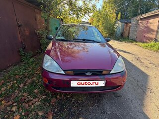 2001 Ford Focus I (North America), красный, 200000 рублей, вид 2