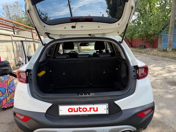 2019 Kia Stonic I, белый, 2000000 рублей - вид 5