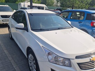 2014 Chevrolet Cruze I Рестайлинг, белый, 700000 рублей, вид 2