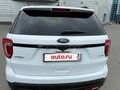 2016 Ford Explorer V Рестайлинг, белый, 2400000 рублей - вид 6