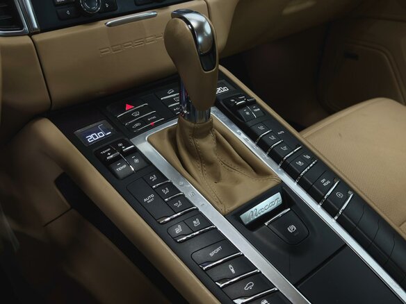 2014 Porsche Macan Turbo I, коричневый, 3750000 рублей - вид 12