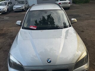 2013 BMW X1 18i I (E84) Рестайлинг, серебристый, 1100000 рублей, вид 1