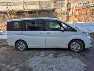 2016 Honda Stepwgn V, белый, 1449999 рублей, вид 2