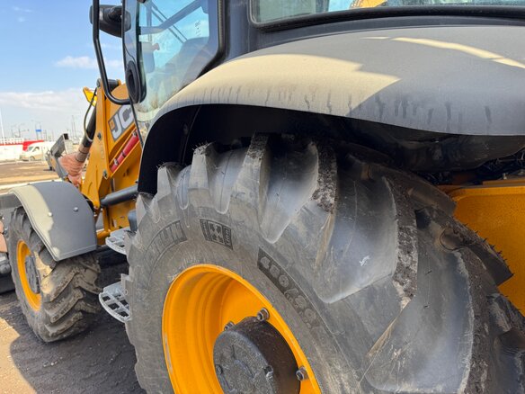 2026 JCB 3CX, жёлтый, 15990000 рублей - вид 5