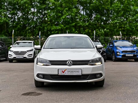 2013 Volkswagen Jetta VI, белый, 890001 рублей, вид 3