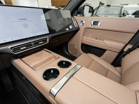 2026 Li Auto (Lixiang) L7 52.3 kWh I Рестайлинг, серый, 10690000 рублей - вид 11