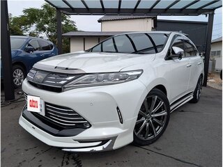 2020 Toyota Harrier III (XU60) Рестайлинг, белый, 2700000 рублей, вид 1