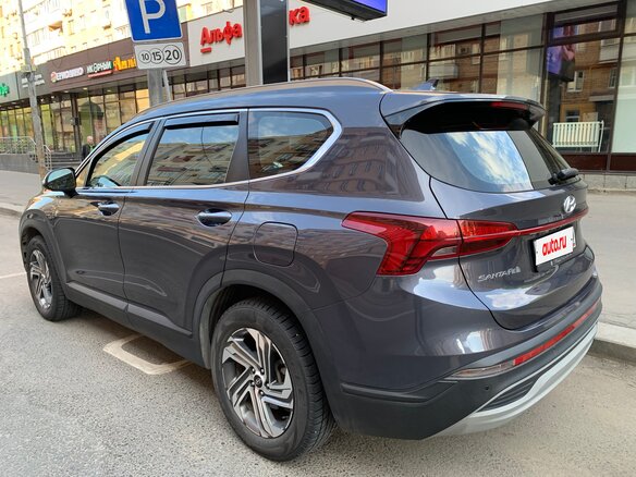 2020 Hyundai Santa Fe IV Рестайлинг, серый, 3190000 рублей - вид 4