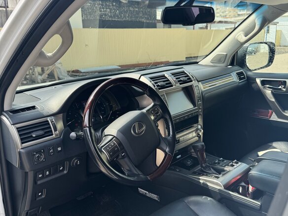 2018 Lexus GX 460 II Рестайлинг, белый, 5400000 рублей - вид 5