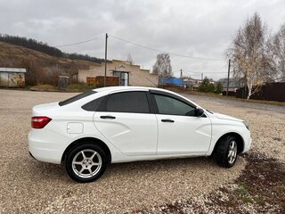 2017 Lada (ВАЗ) Vesta I, белый, 715000 рублей, вид 2