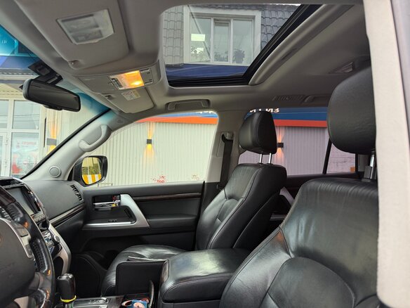 2014 Toyota Land Cruiser 200 Series Рестайлинг 1, серый, 5000000 рублей - вид 7