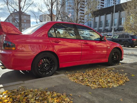 2006 Mitsubishi Lancer Evolution IX, красный, 3750000 рублей - вид 5