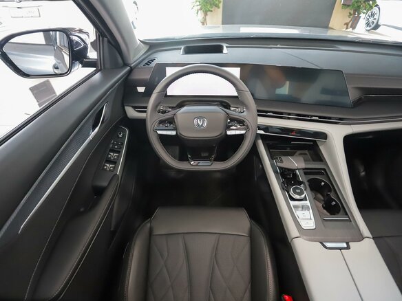 2025 Changan CS75 Plus III, серый, 4189900 рублей - вид 17