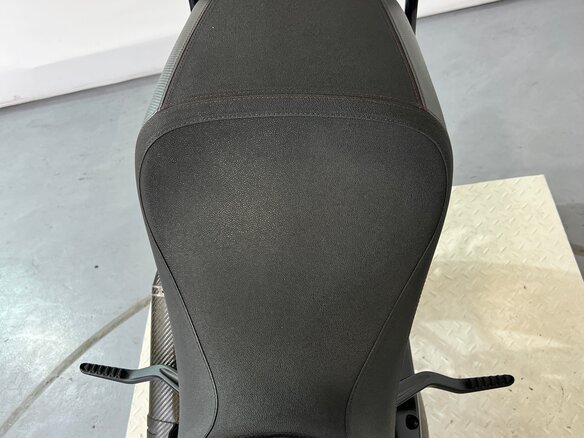 2011 Ducati Diavel Carbon, чёрный, 670000 рублей - вид 6