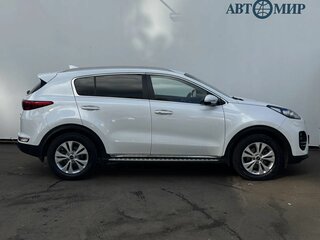 2017 Kia Sportage IV, белый, 1759000 рублей, вид 4
